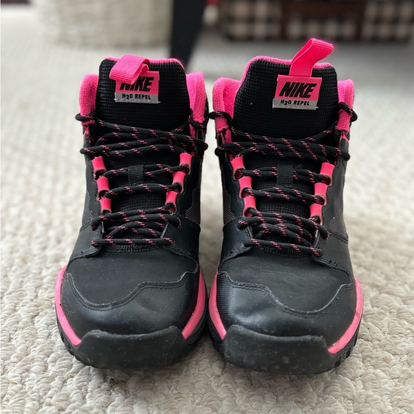 Nike H2O Repel Boots - Picture 2 of 6